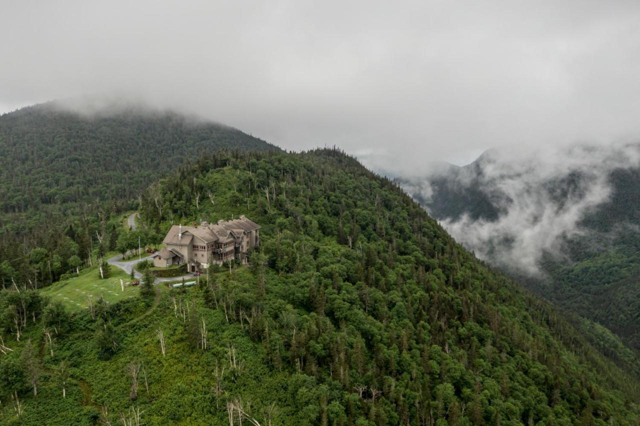 Auberge De Montagne Des Chic-Chocs Mountain Lodge - Sepaq Sainte Anne des Monts Exterior photo