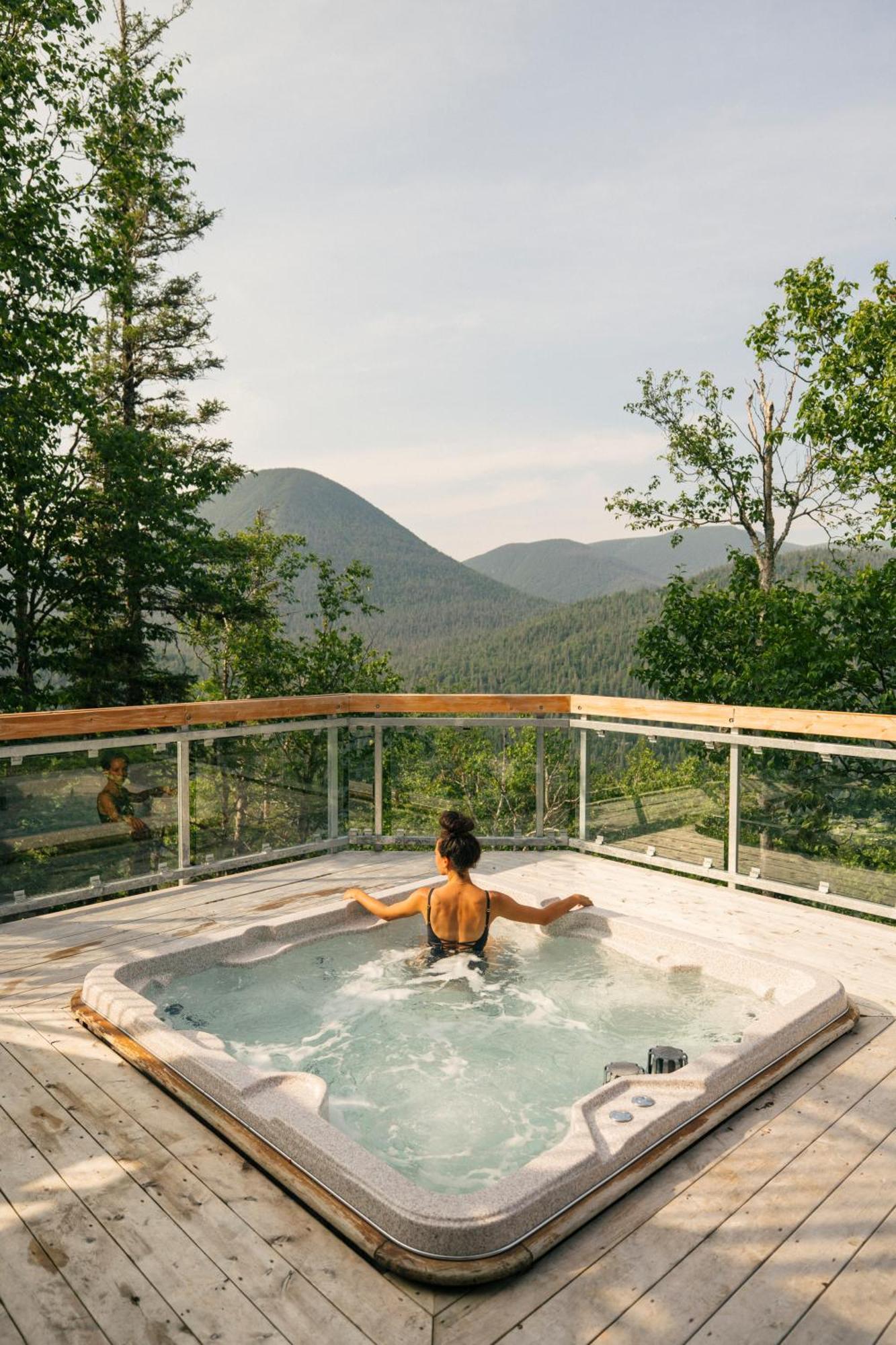Auberge De Montagne Des Chic-Chocs Mountain Lodge - Sepaq Sainte Anne des Monts Exterior photo